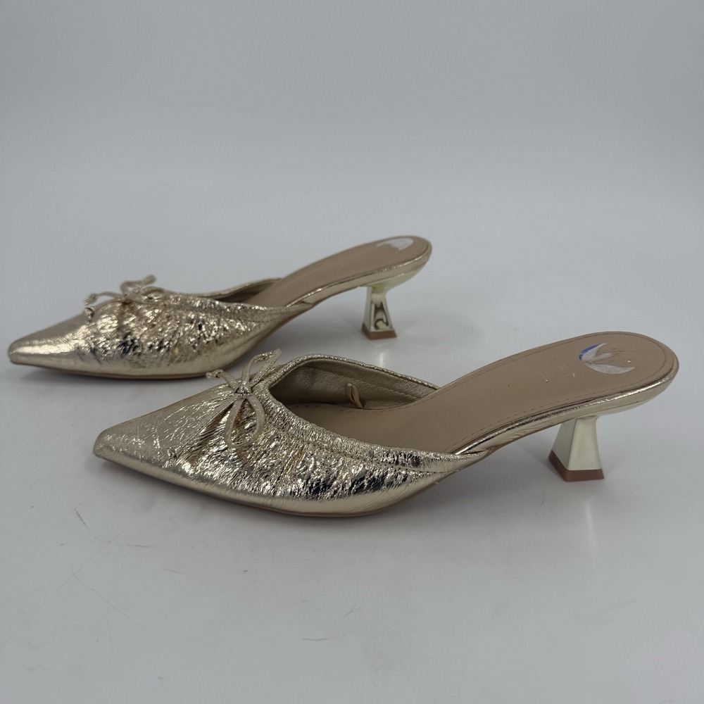 Nicole Miller New York  -  Black Mesh Pearl Slingback Kitten Heels Size 6.5 NWOB